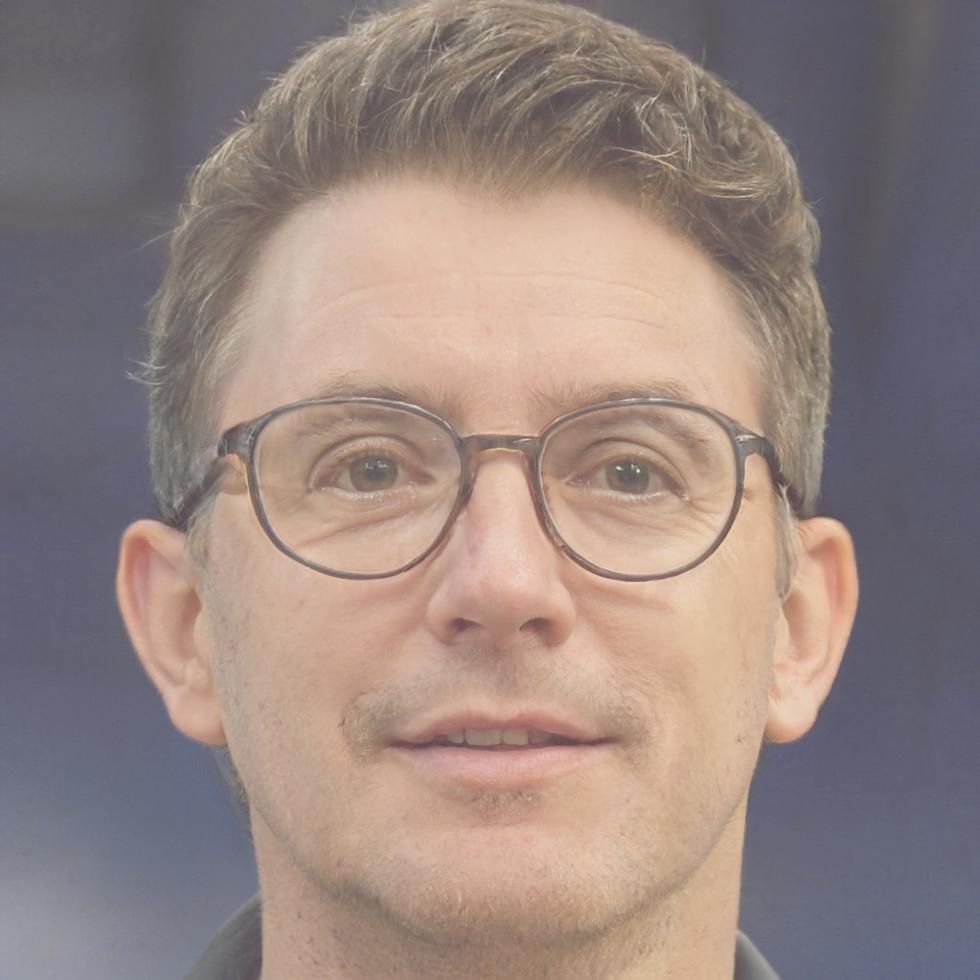 Caelan Whitmore - Device Compatibility Advisor